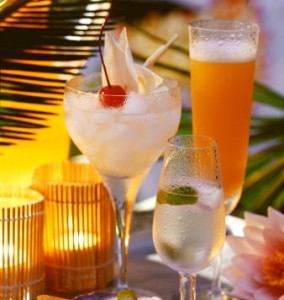 caribbean-drinks-with-rum-ti-punch-ti-doudou-rum-sour